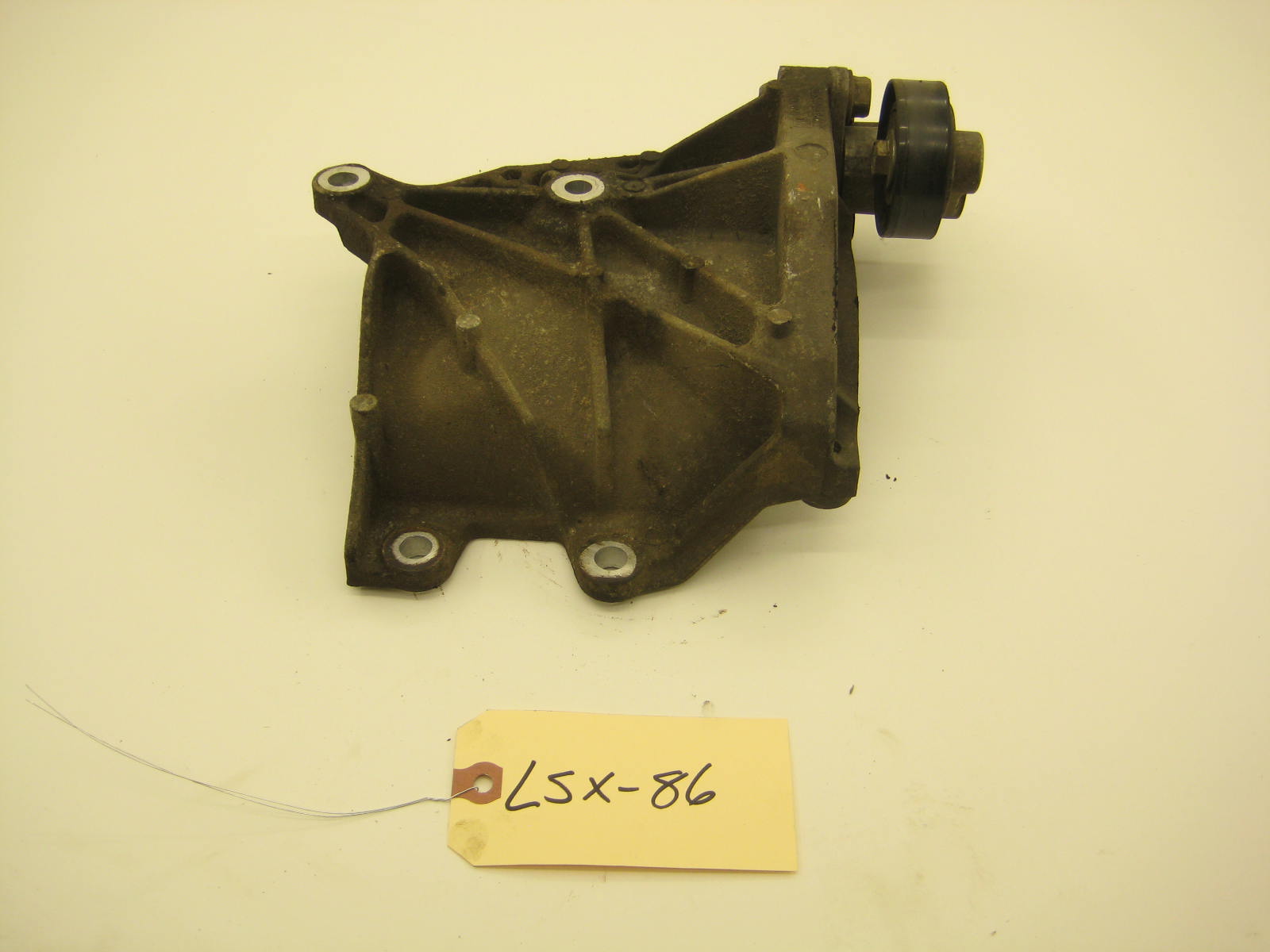 truck ac compressor bracket