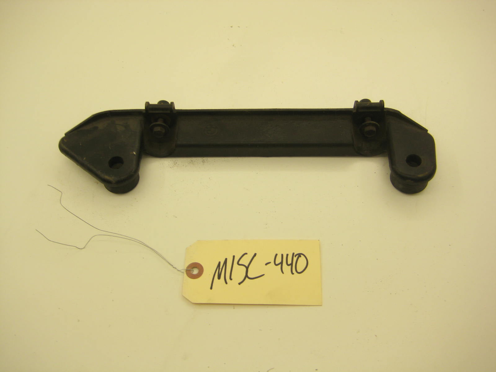 BMW E30 318 325 E30 Radiator Top Mount
