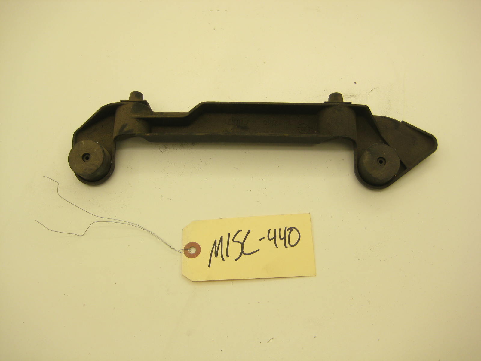 BMW E30 318 325 E30 Radiator Top Mount