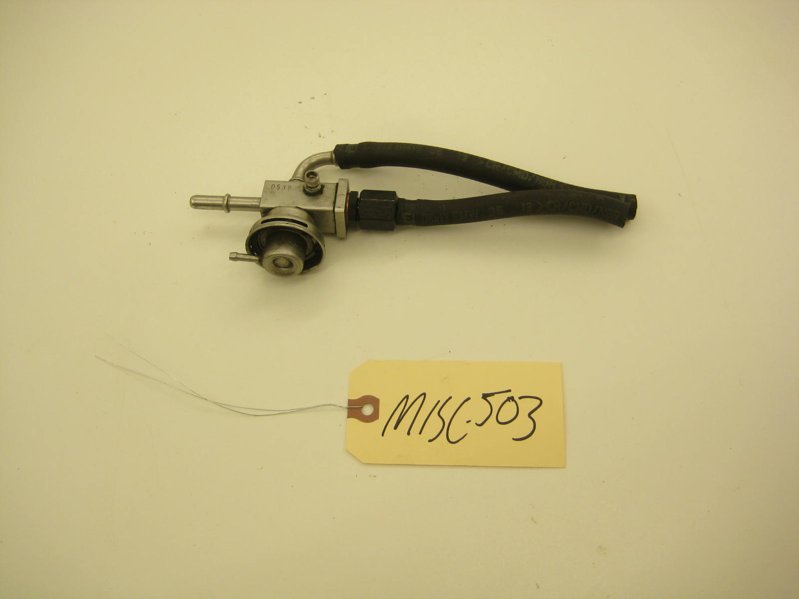 BMW E46 325 328 M3 E46 Fuel Pressure Regulator