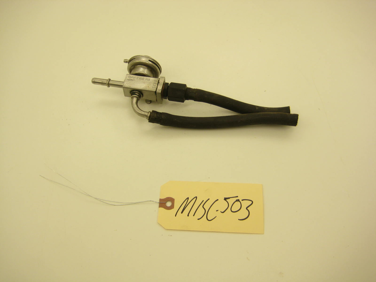 BMW E46 325 328 M3 E46 Fuel Pressure Regulator