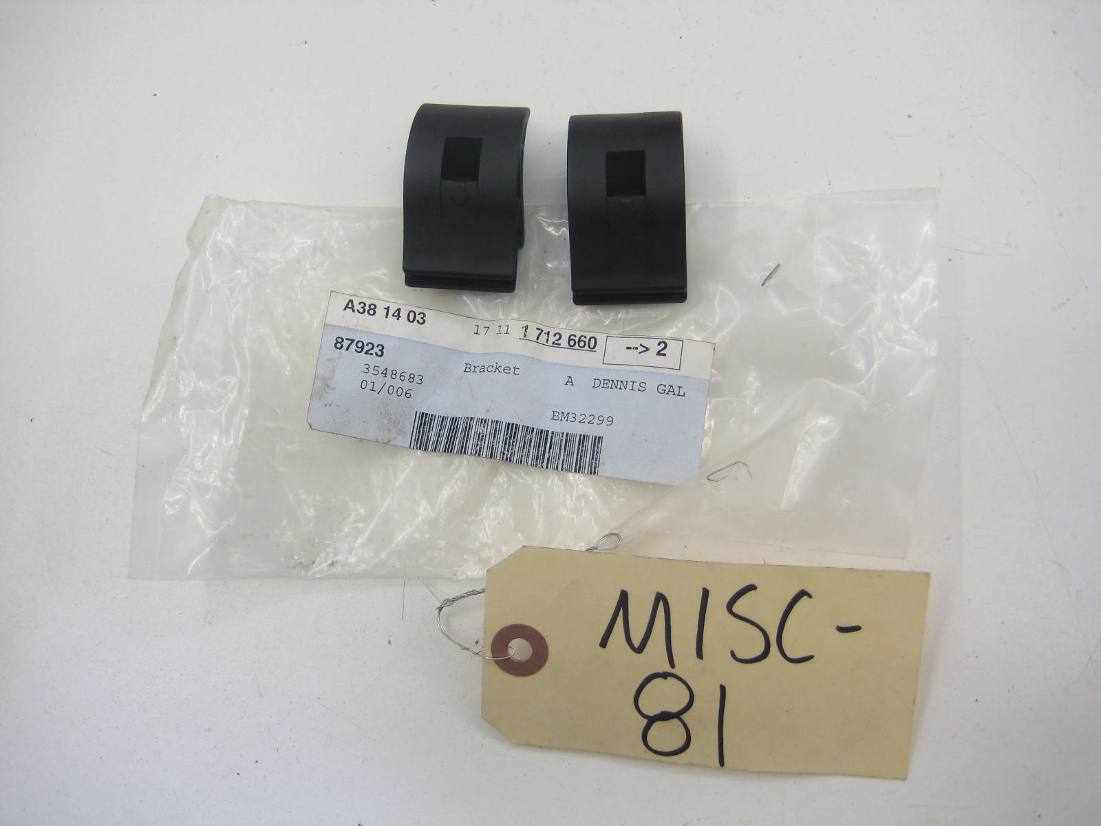 BMW E36 325 328 M3 Upper Radiator Brackets 17 11 1 712 660 (Pair) MISC 81