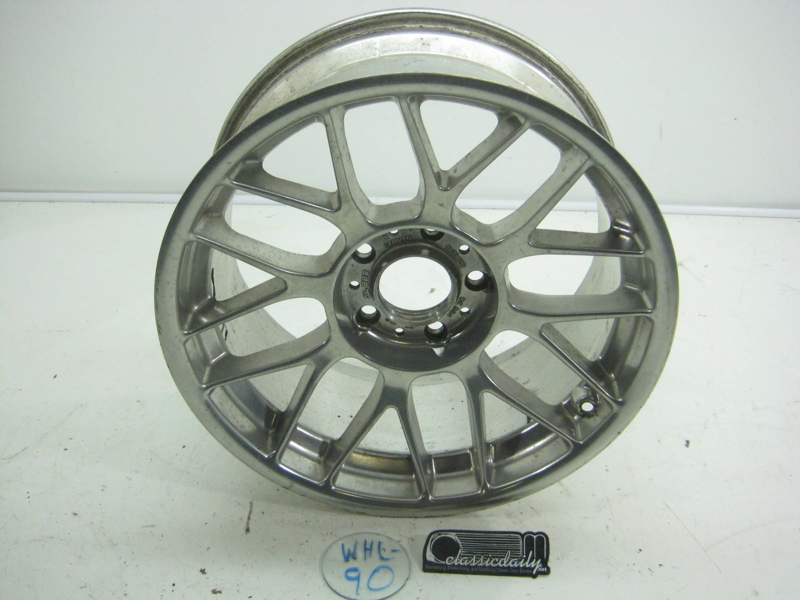 used parts rc 302 et 15 17 x 8 5 5x120 cracked single