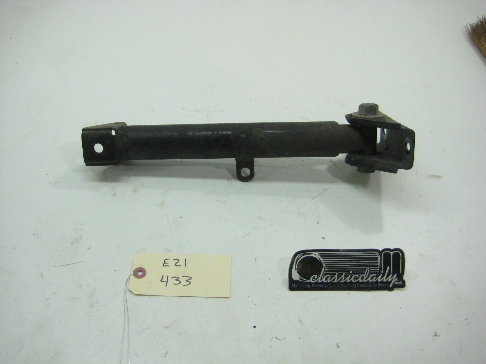 bmw e21 320 right front bumper shock