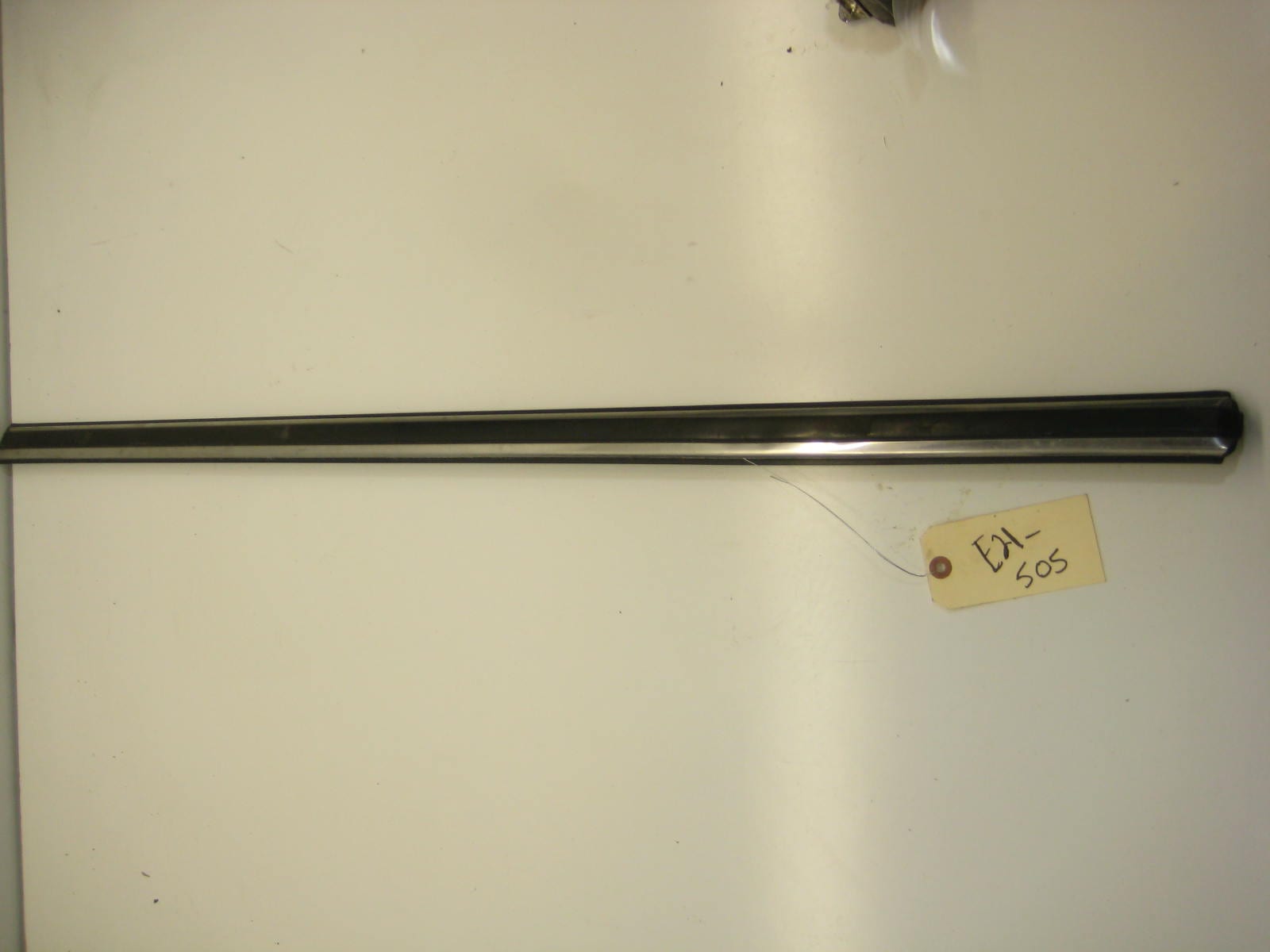 bmw e21 320 drivers side bump trim