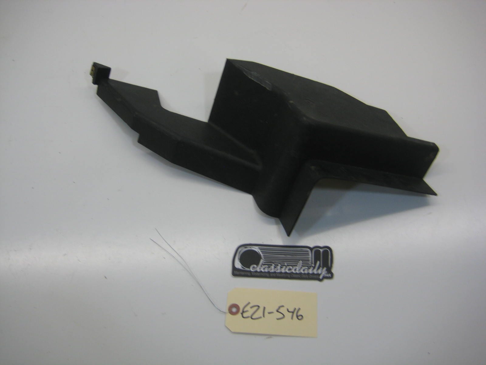 bmw e21 320 left side inside glove box trim
