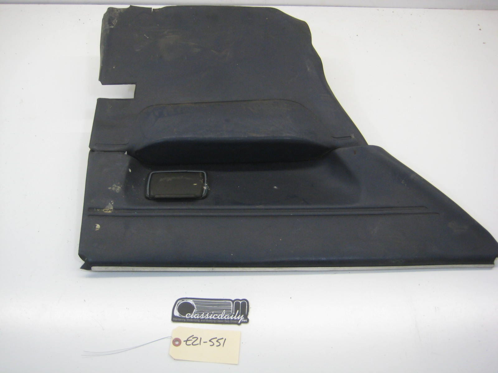 bmw e21 320 driver side rear interior panel left