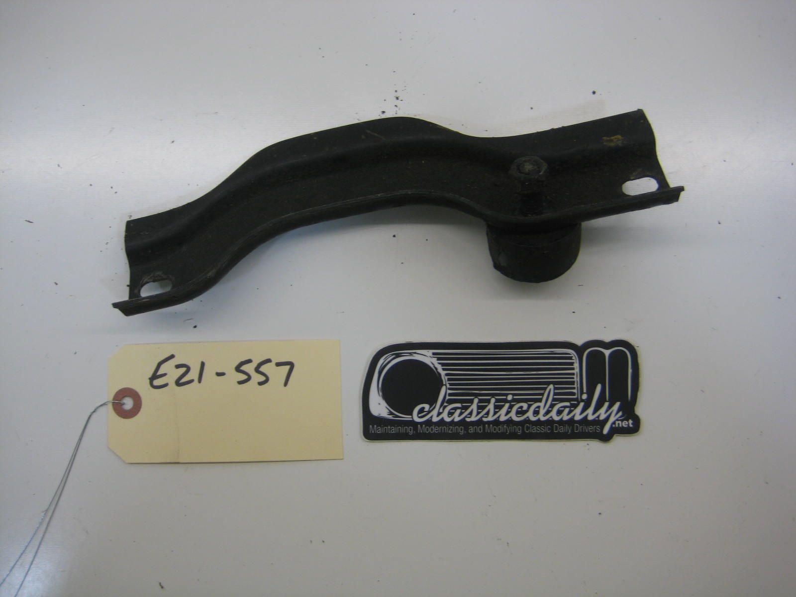 bmw e21 320 323 transmission bracket