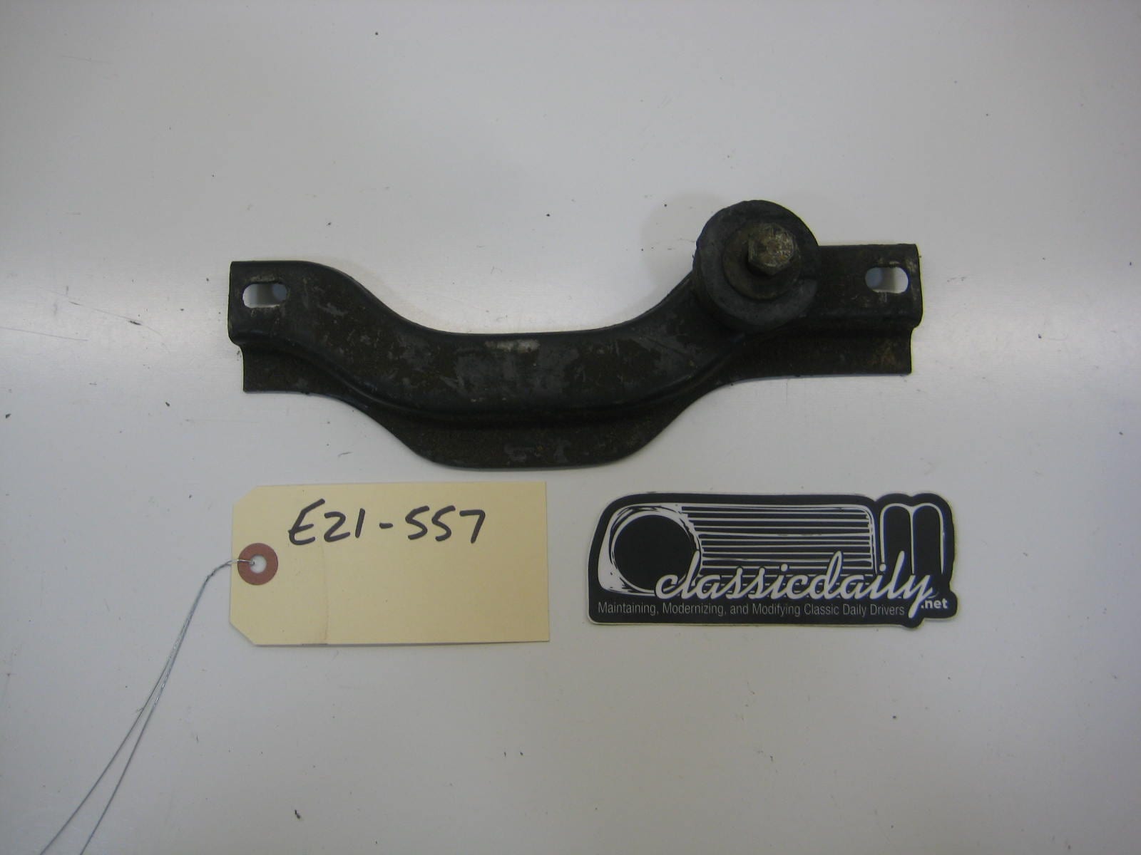 bmw e21 320 323 transmission bracket