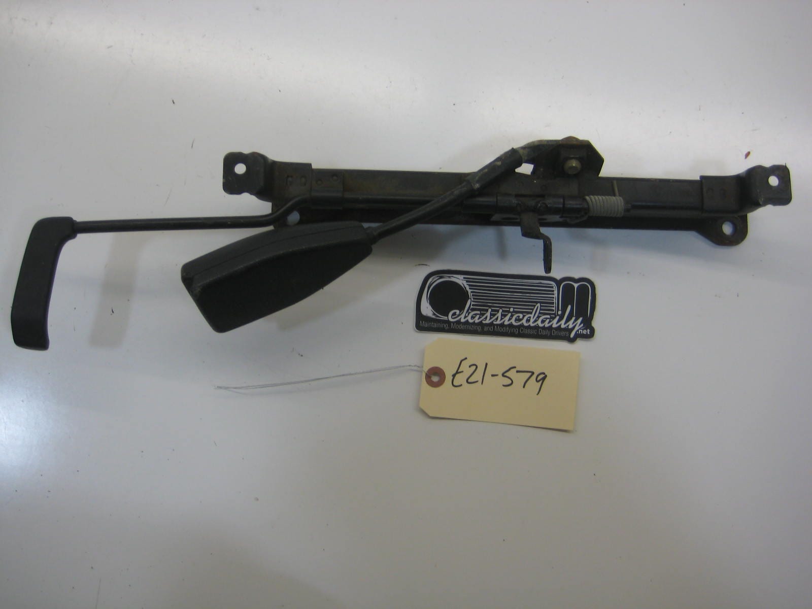 bmw e21 320 drivers side inner seat rail slider
