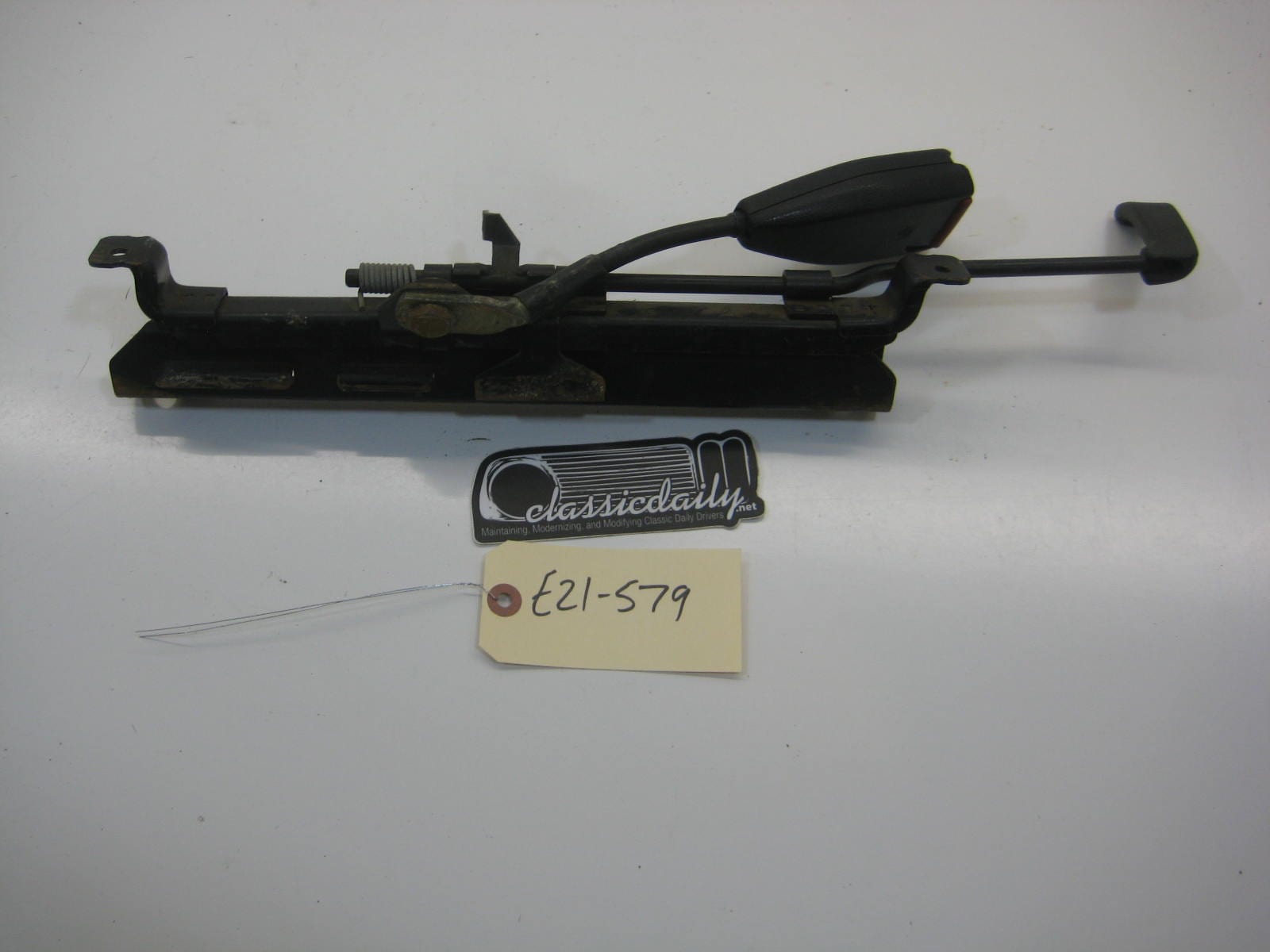 bmw e21 320 drivers side inner seat rail slider