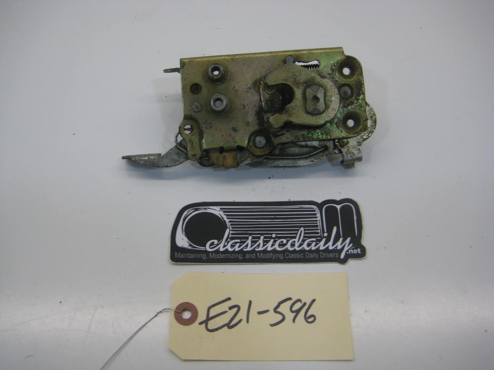 bmw e21 320 drivers side door latch mechanism assembly
