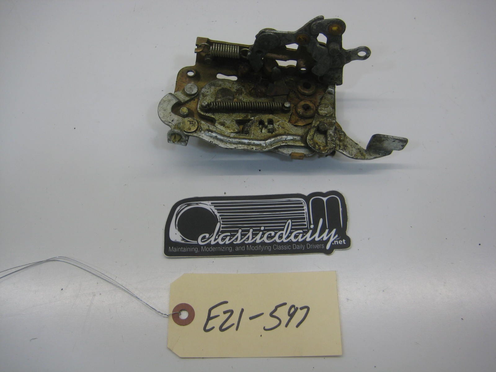 bmw e21 320 drivers side door latch mechanism assembly 2