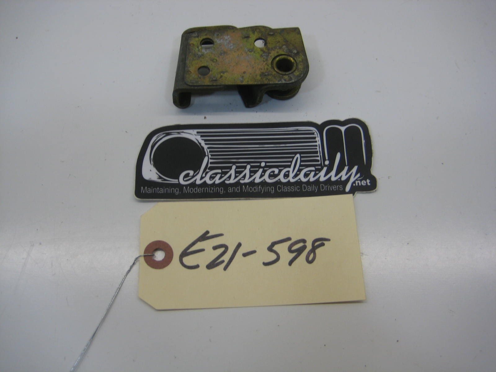 bmw e21 320 door catch 2