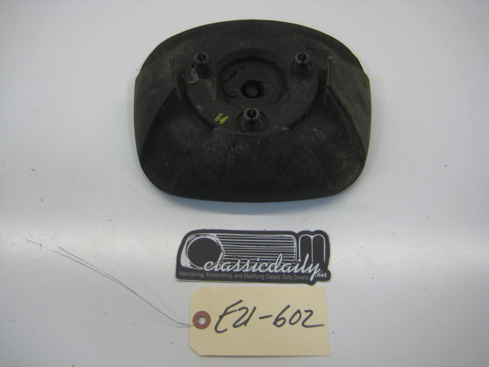 bmw e21 320 steering wheel center