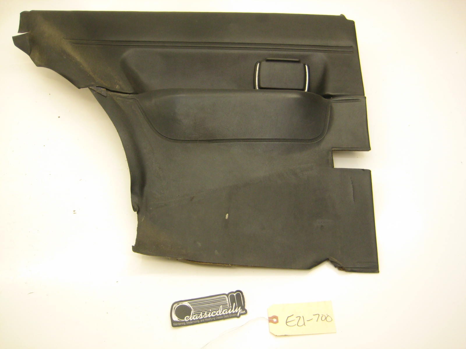 bmw e21 320 driver left rear interior door panel card black vinyl