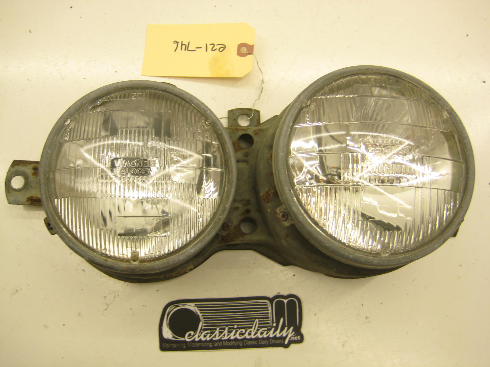 bmw e21 320 passenger right headlight