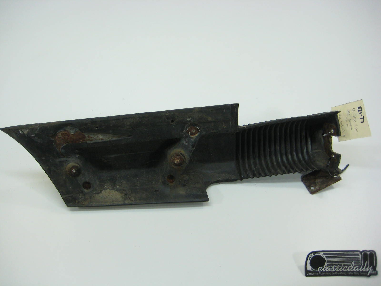 bmw e21 320 passenger side rear bumper trim