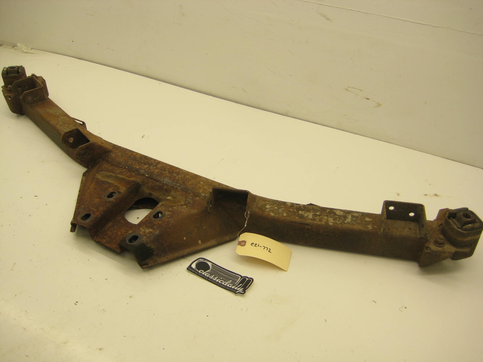 bmw e21 320 rear subframe 2