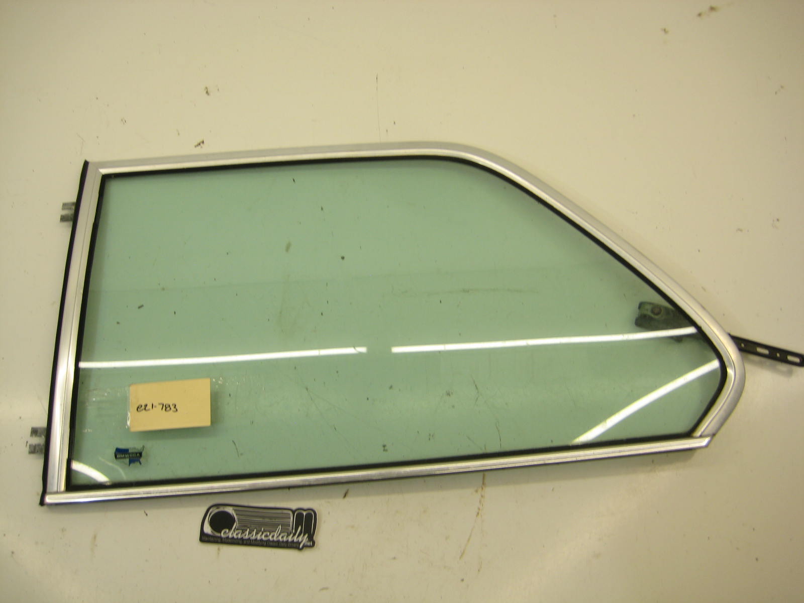 bmw e21 320 driver left popout window