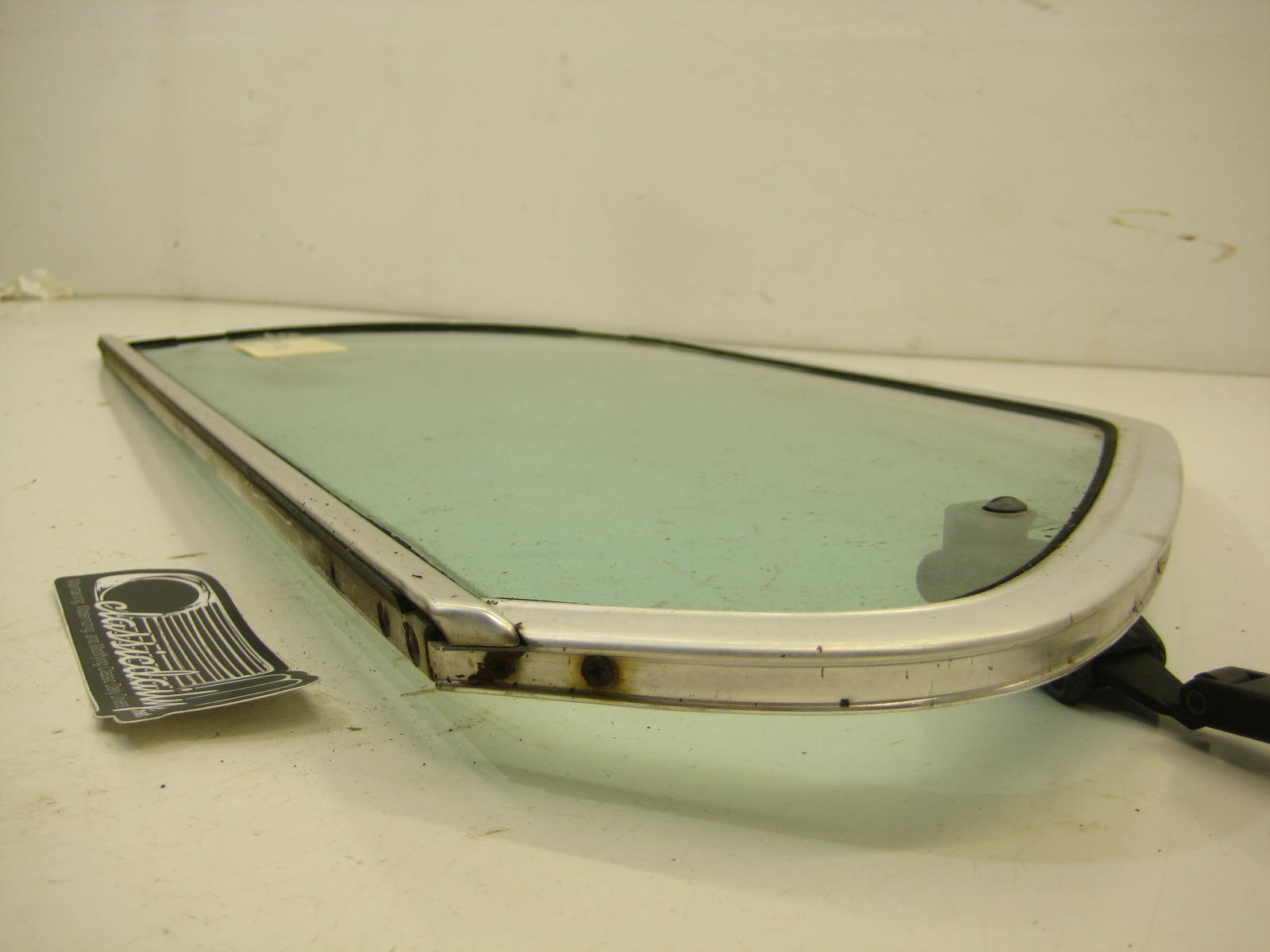 bmw e21 320 driver left popout window