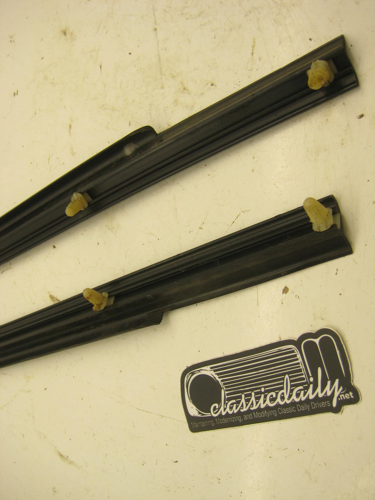 bmw e21 320 door sill plate trim pair