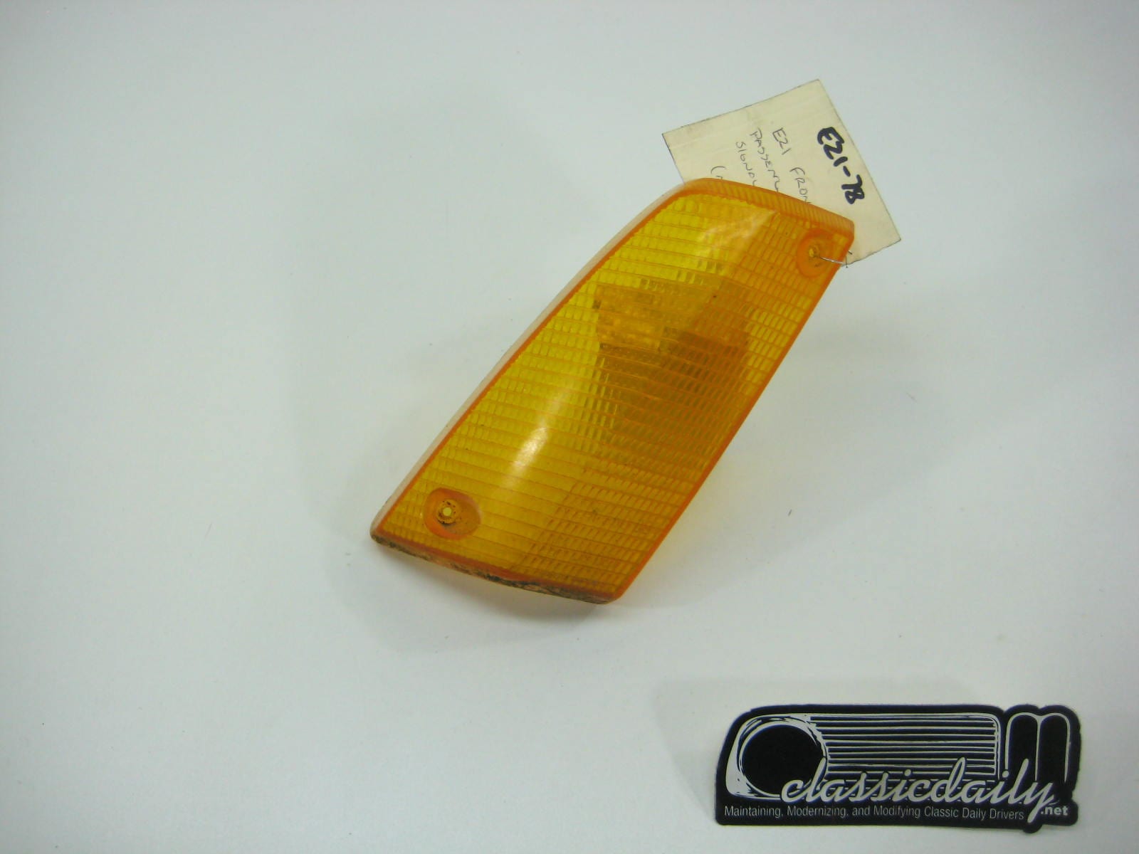 bmw e21 passenger front turn signal lens