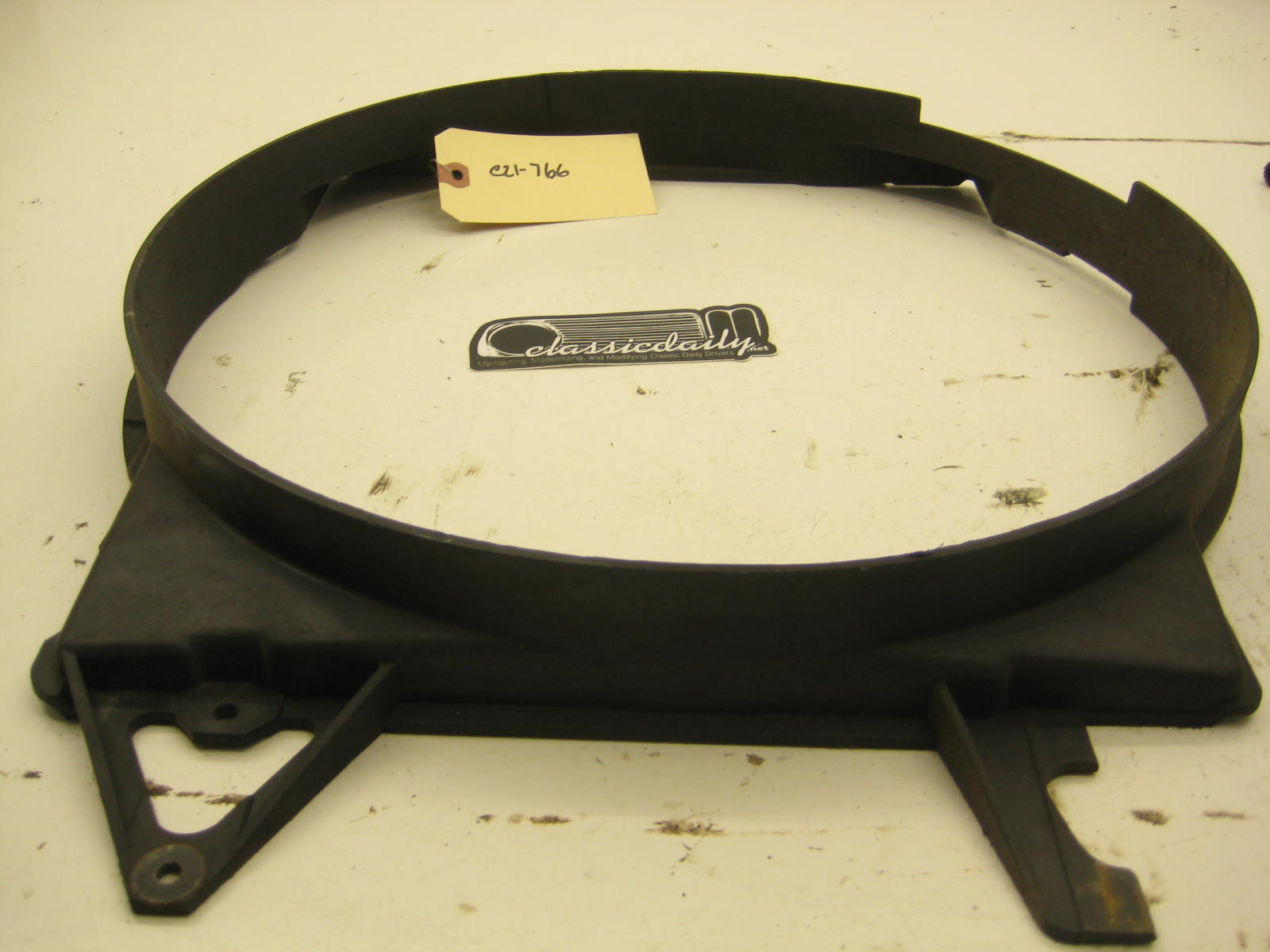 bmw e21 320 radiator fan shroud