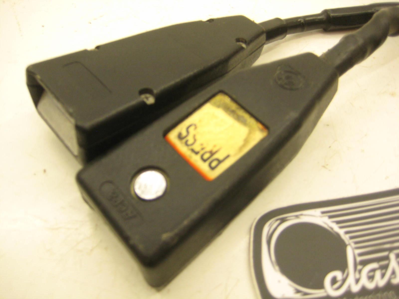 bmw e21 320 front seat belt receivers