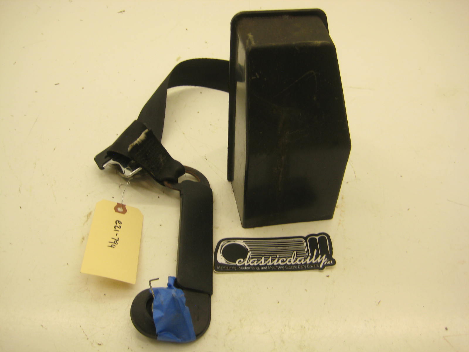 bmw e21 320 passenger right seat belt drum