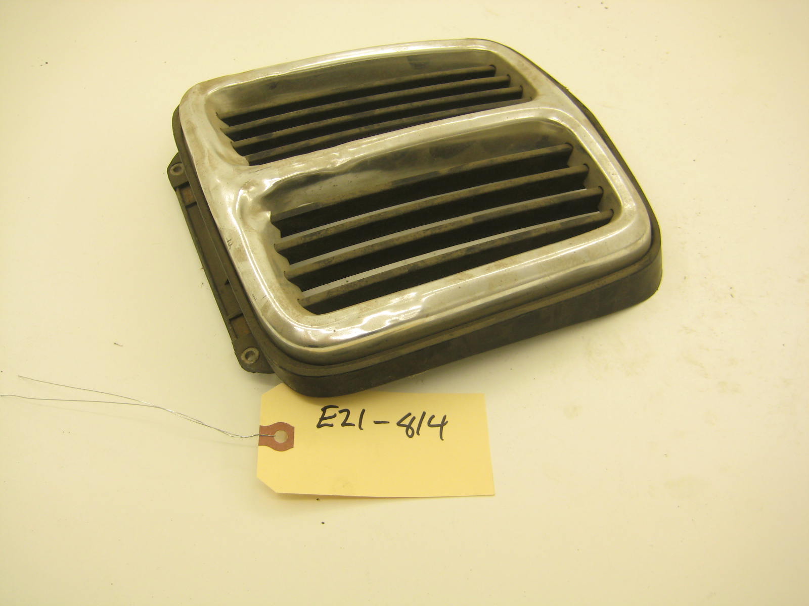 bmw e21 320 center grill