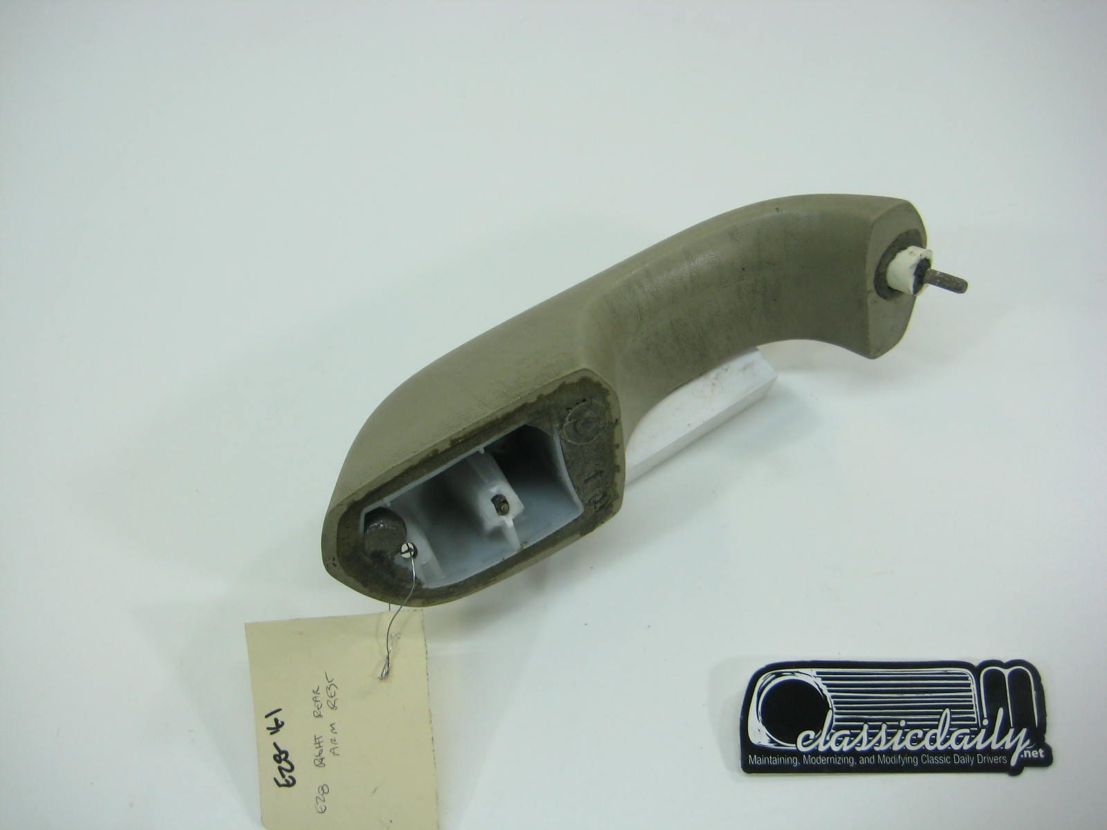 bmw e28 535 528e right rear passenger armrest door pull