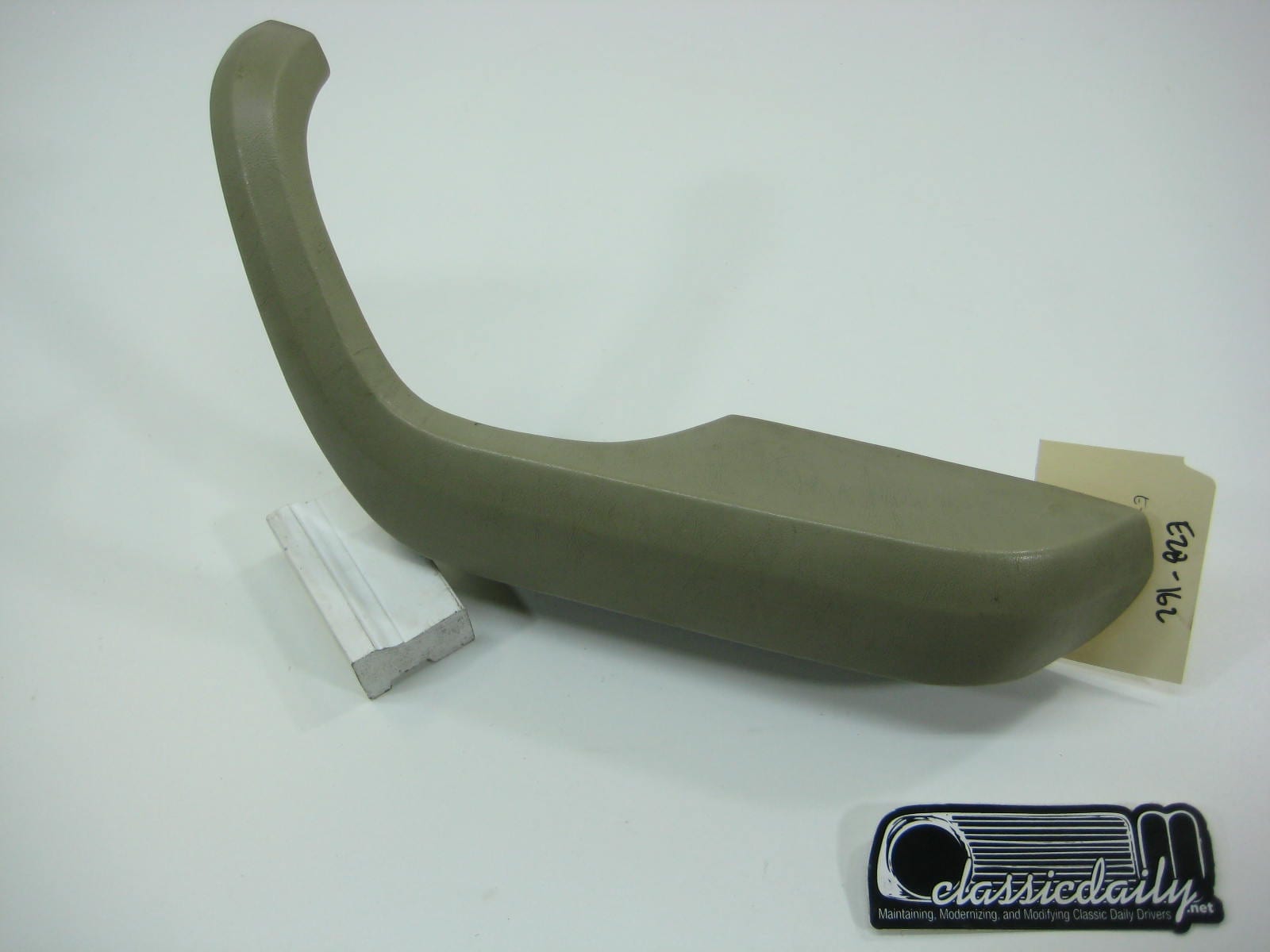 bmw e28 535 528e right front passenger armrest door pull