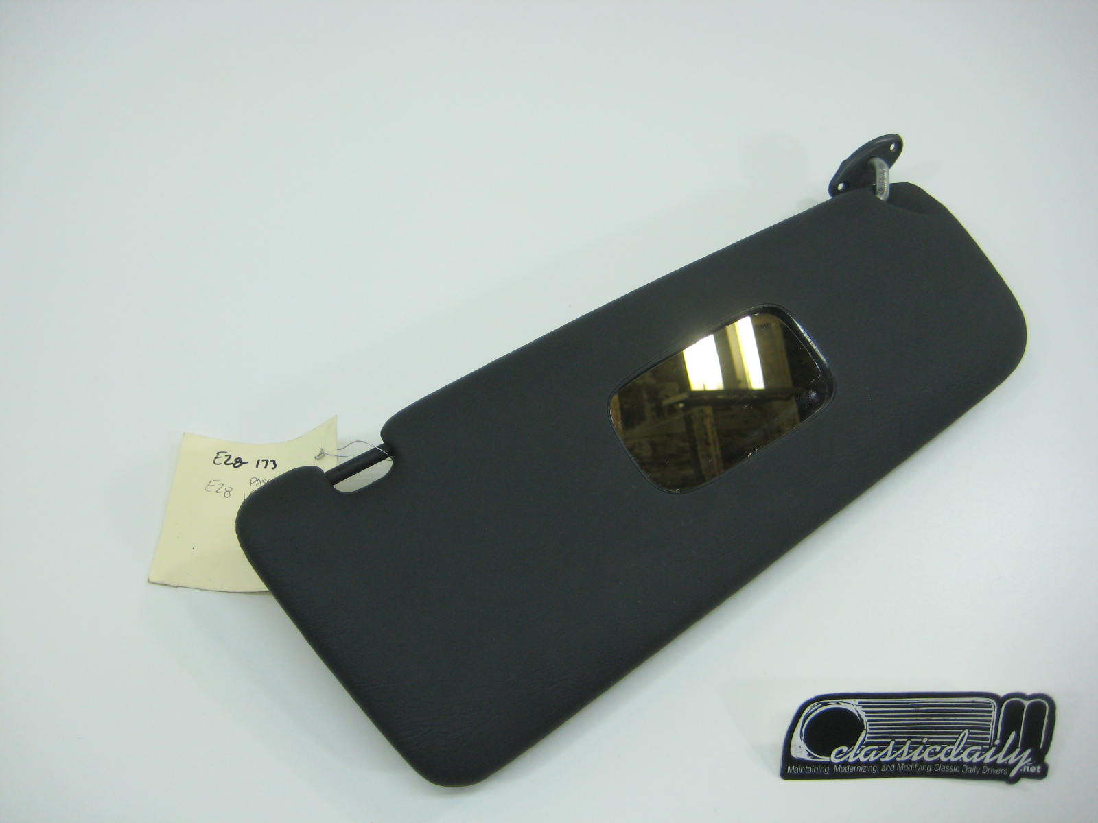 bmw e28 535 535is 528e passenger side sun visor