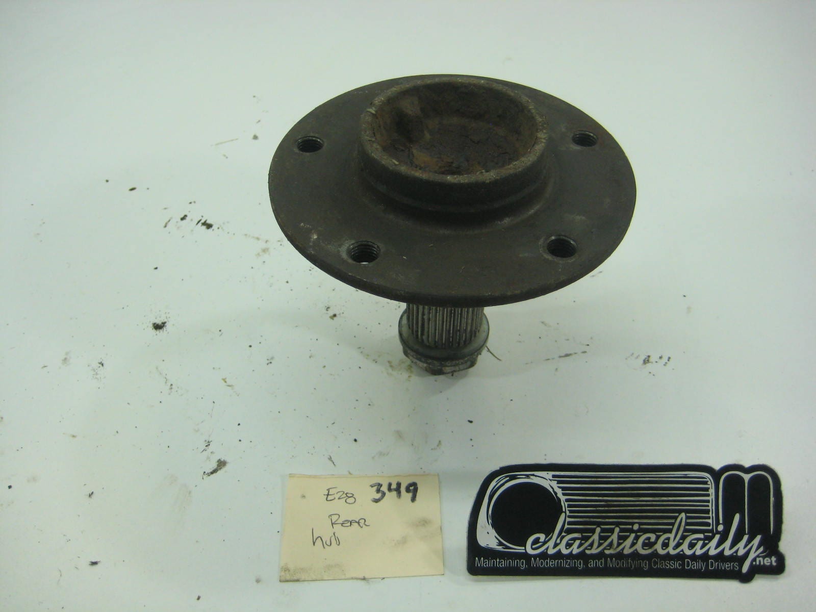 bmw e28 535 535is 528e rear outer wheel hub