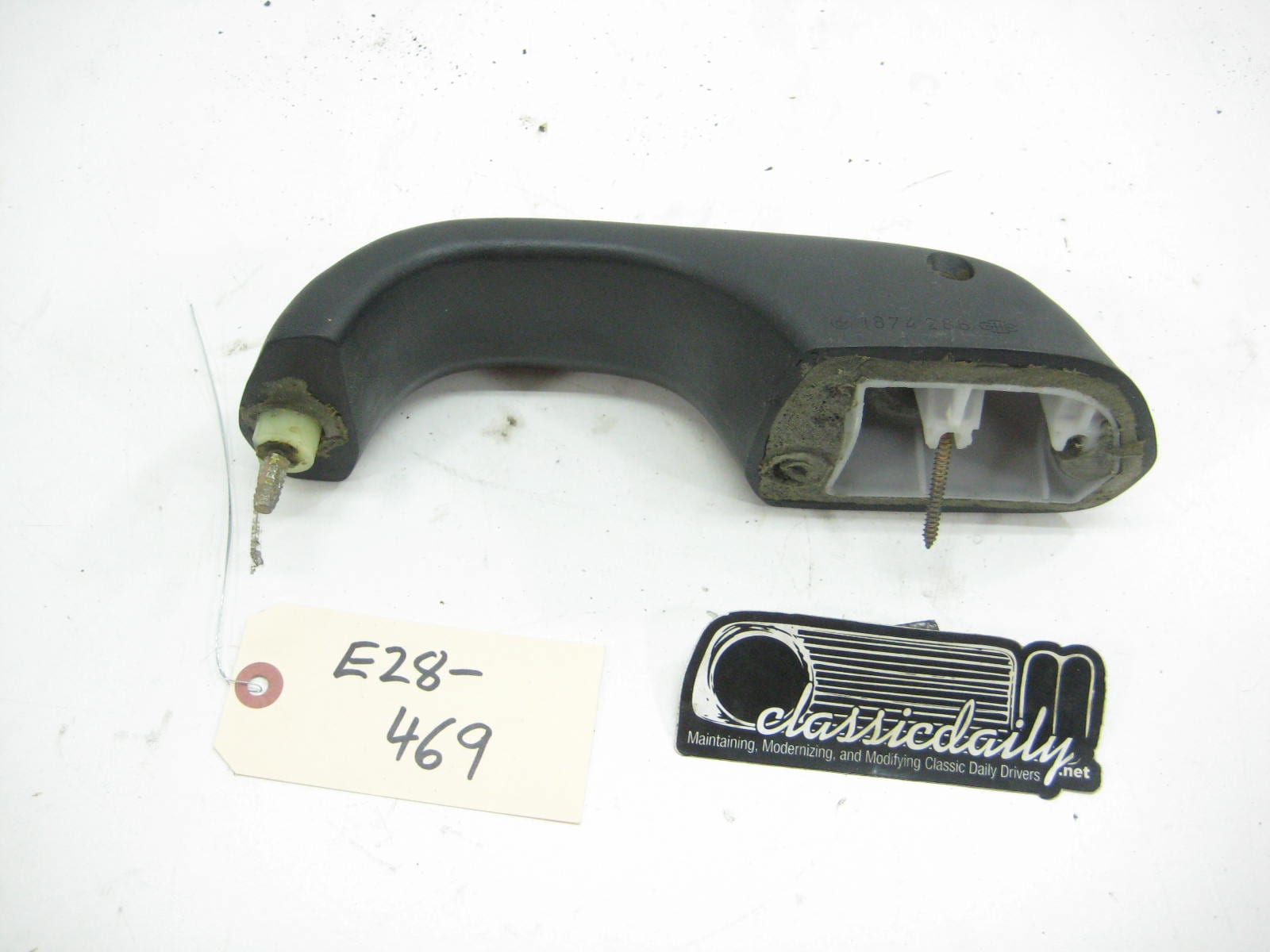 bmw e28 535 535is 528e passenger side rear door pull black