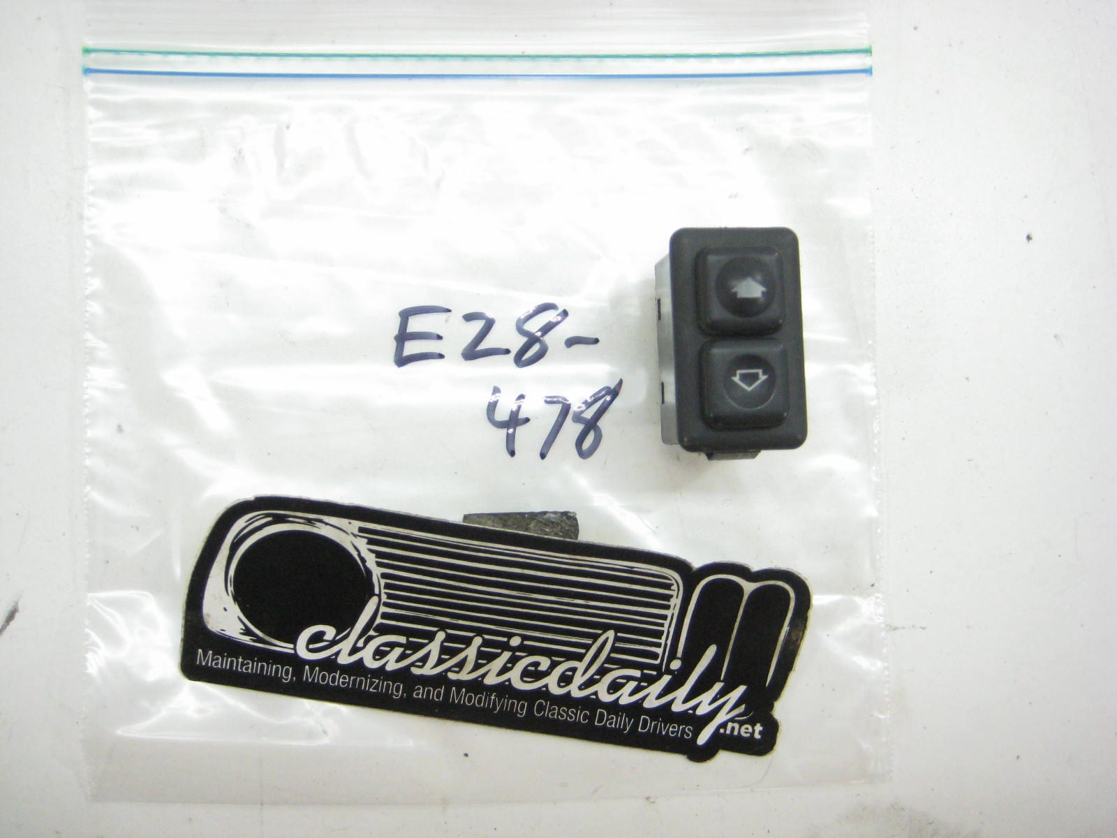 bmw e28 535 535is 528e rear door mount window switch 2
