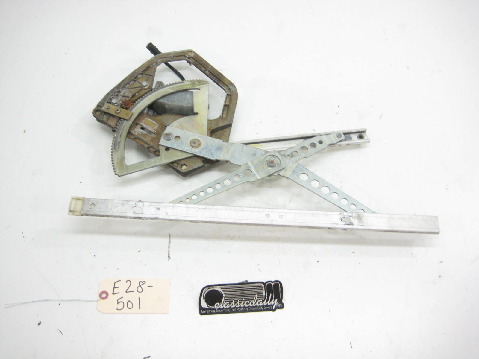 bmw e28 535 535is 528e passenger front window regulator and motor
