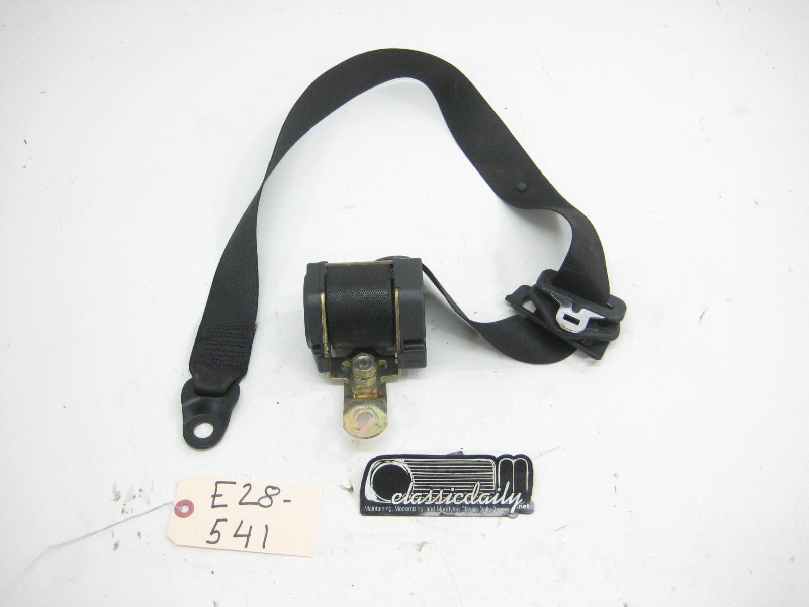 bmw e28 535 535is 528e front seat belt 2