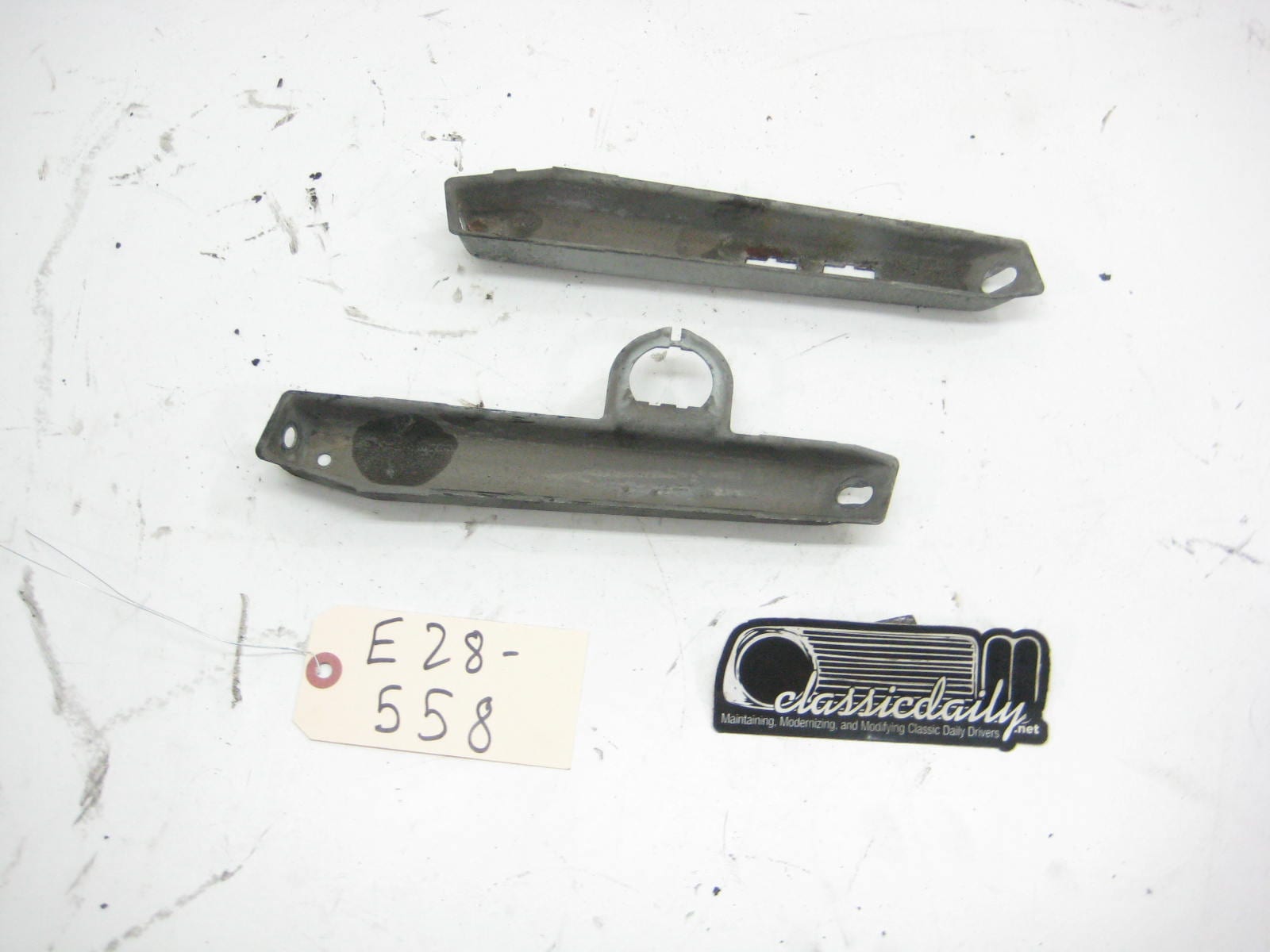 bmw e28 535 535is 528e intake manifold bracket