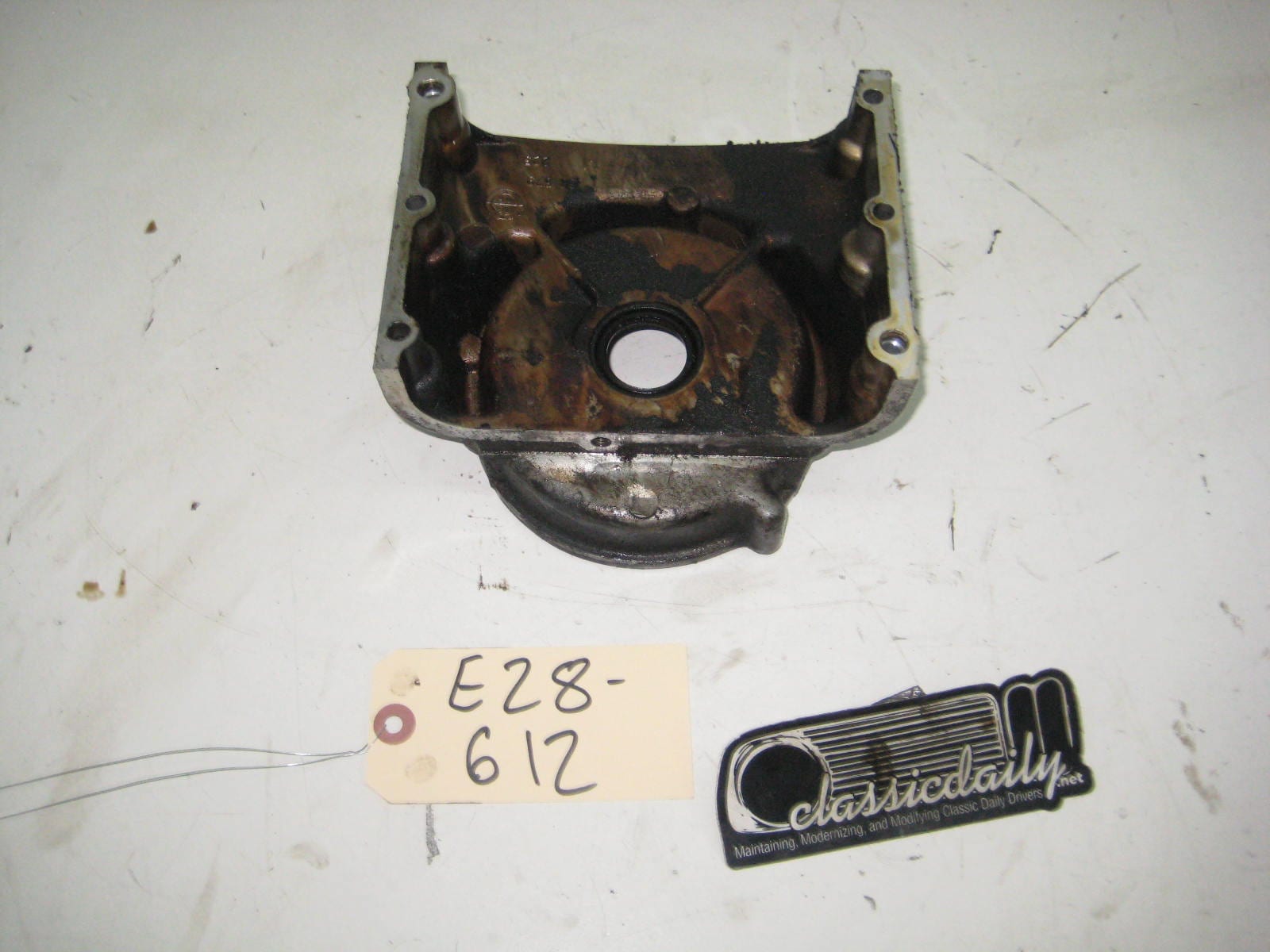 bmw e28 535 535is 528e m30b34 upper timing chain cover