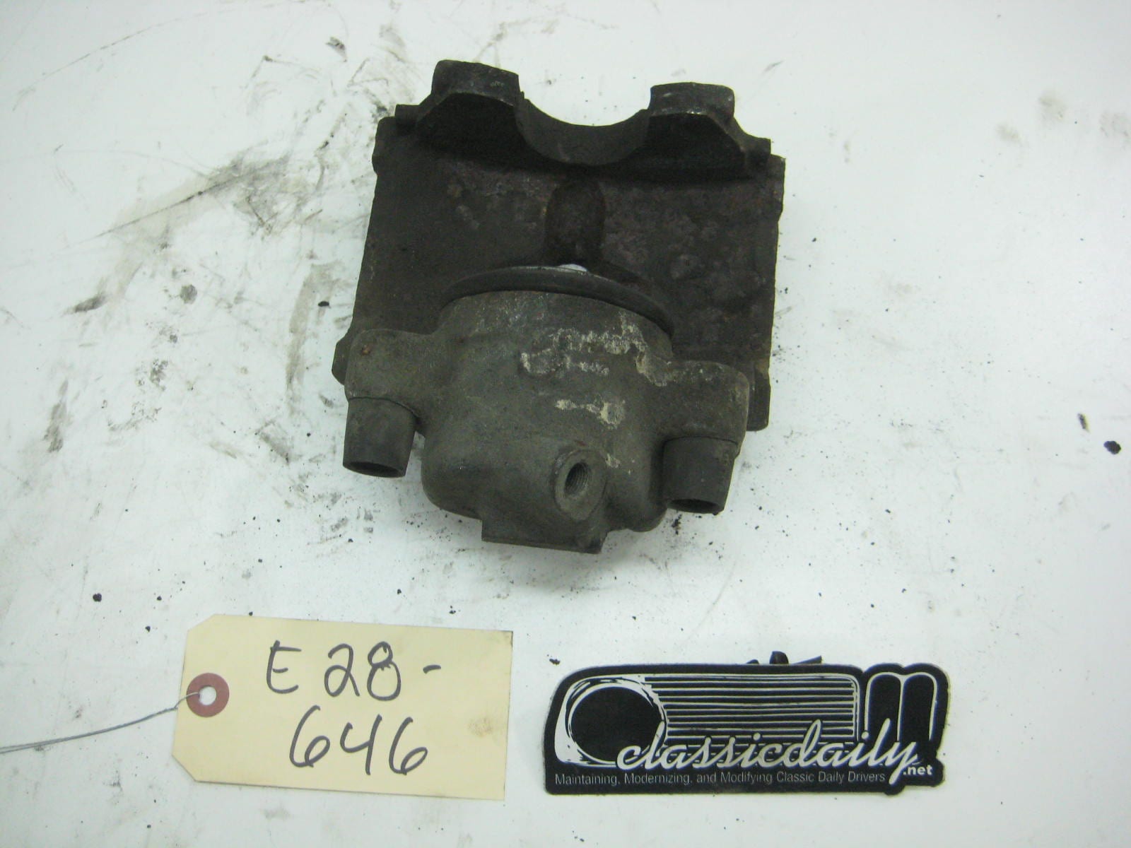 bmw e28 535 535is 528e brake caliper driver front