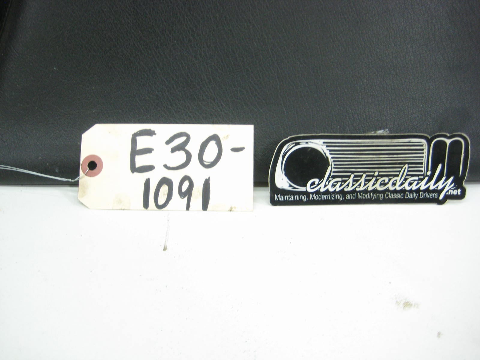 bmw e30 325 318 passenger side black coupe convertible door card