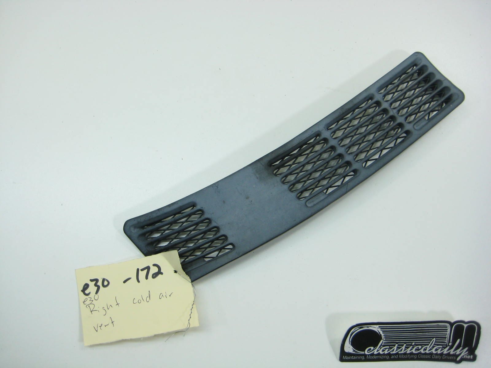 bmw e30 325 318 right cold air vent
