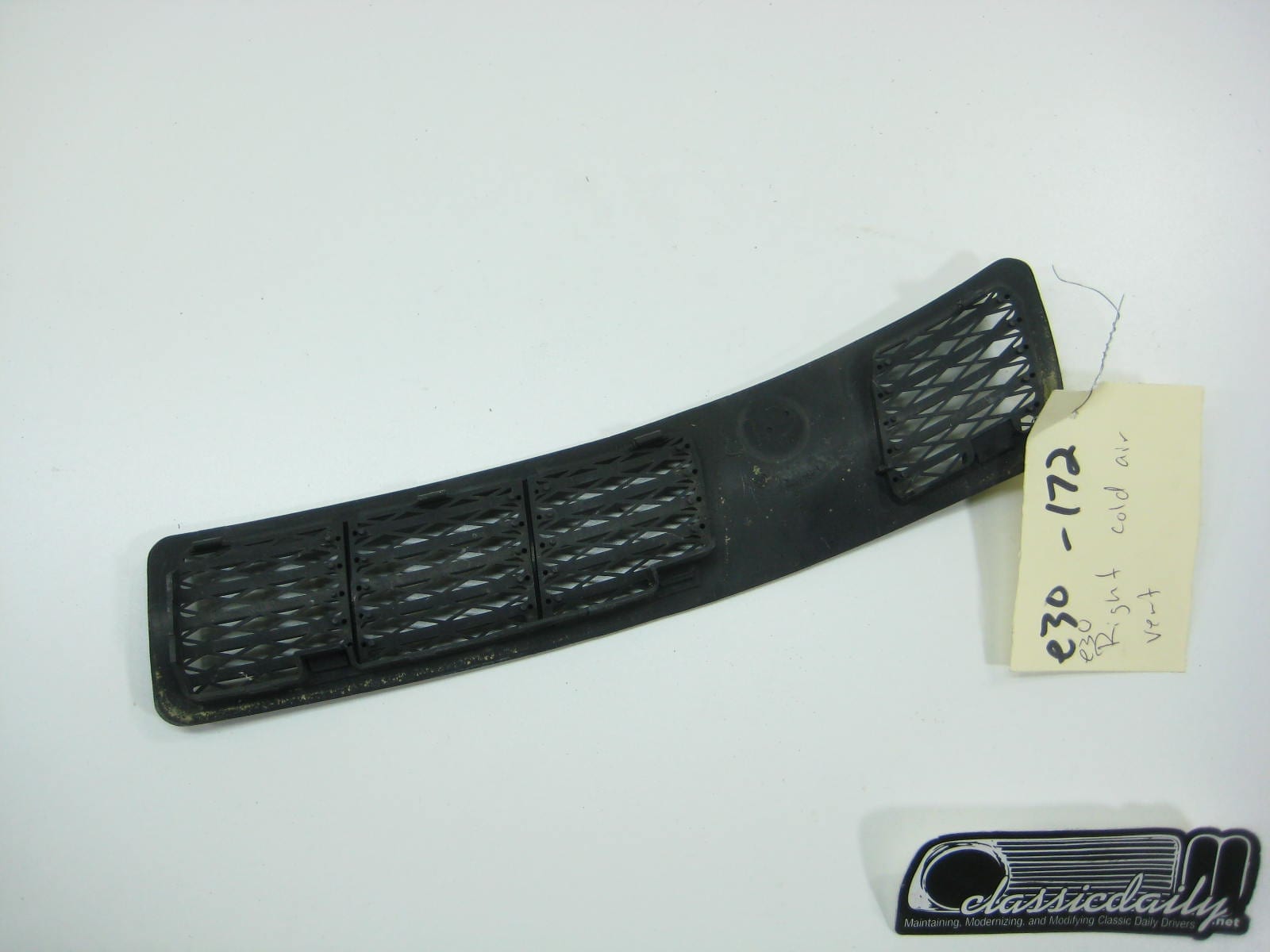 bmw e30 325 318 right cold air vent