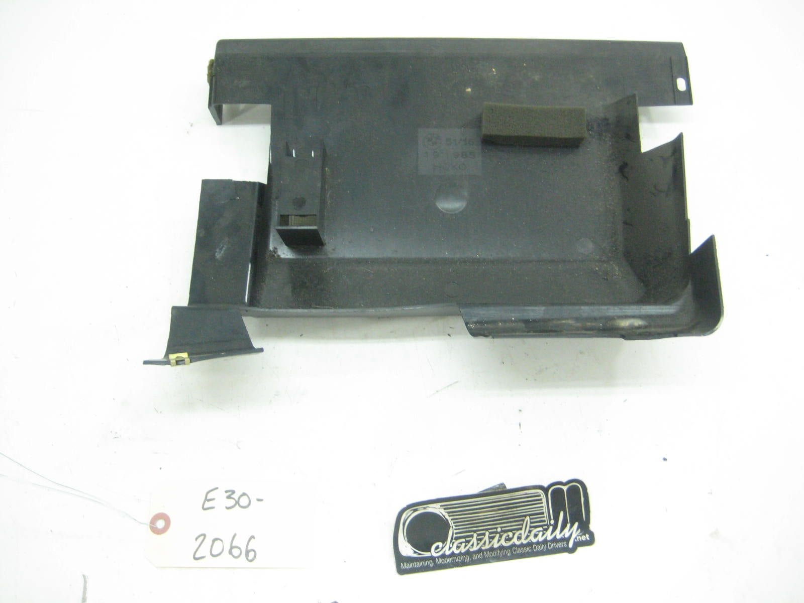 bmw e30 325 318 panel above glove box