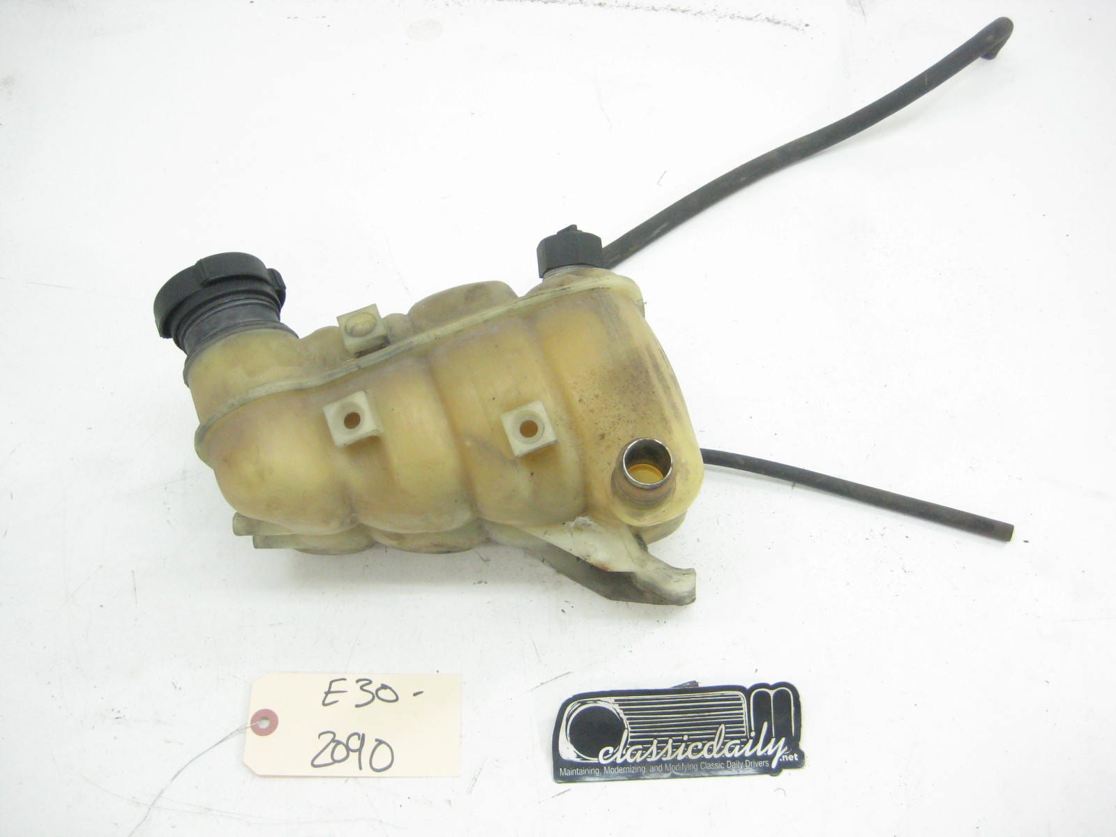 bmw e30 325 318 m20 late model coolant tank 2