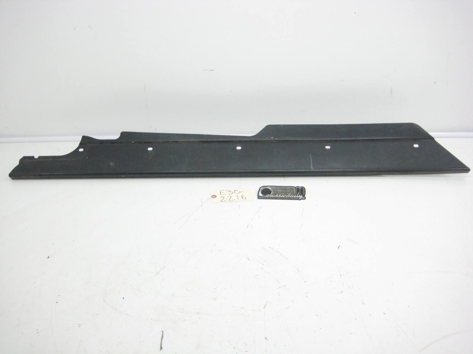 bmw e30 325 318 drivers side convertible door sill