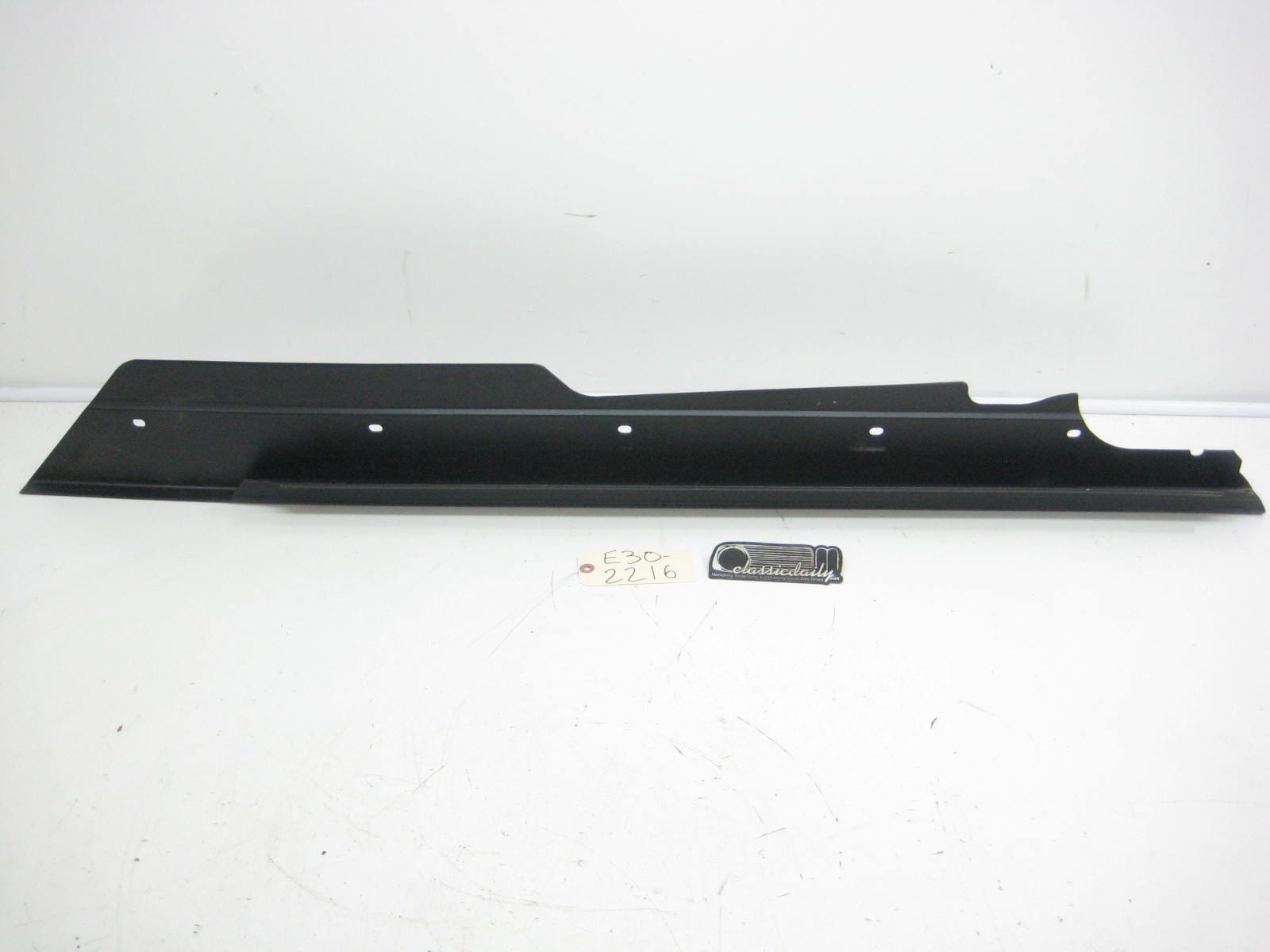 bmw e30 325 318 drivers side convertible door sill