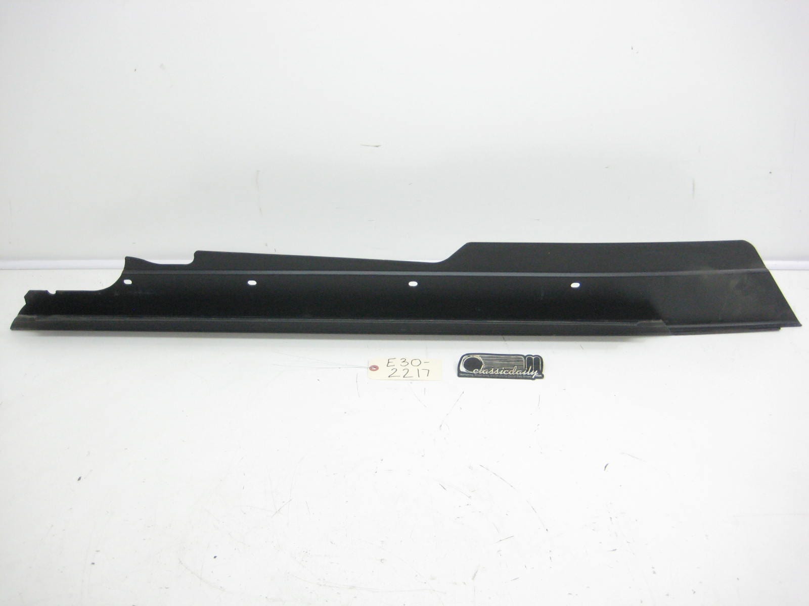 bmw e30 325 318 passenger side convertible door sill